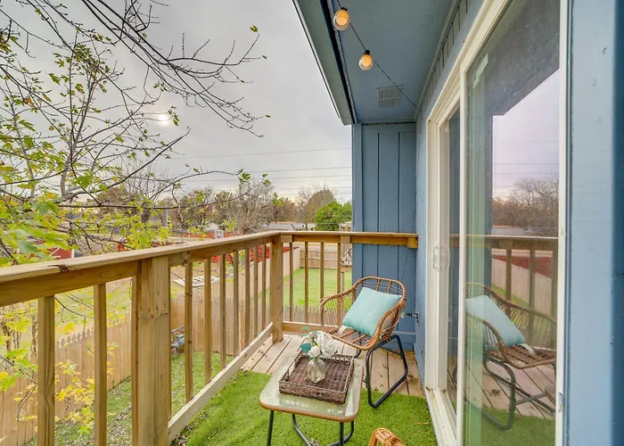 Pet-friendly Retreat W/ Yard, 12 Mi To Dtwn